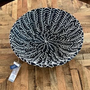 Large handcrafted basket.  NWT